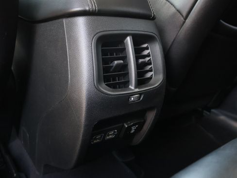 Used 2022 Jeep Cherokee Latitude Lux w/ Sun & Sound Group AWD/4WD image 17