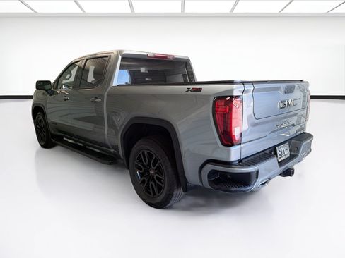 Used 2023 GMC Sierra 1500 Elevation w/ LPO, Elevation Black Package AWD/4WD image 6