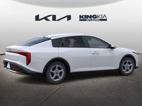 New 2025 Kia K4 LXS image 7