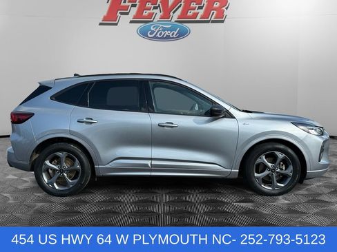 Used 2023 Ford Escape ST-Line w/ Tech Pack #1 FWD image 6
