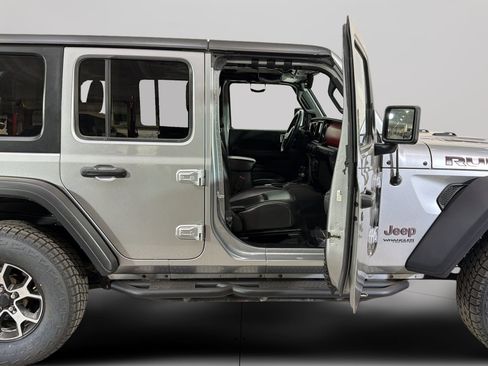 Used 2018 Jeep Wrangler Unlimited Rubicon AWD/4WD image 33