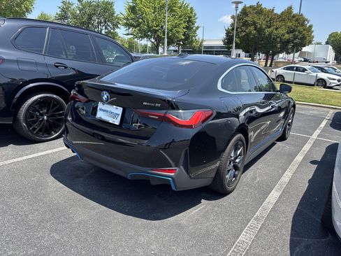 Used 2023 BMW i4 eDrive35 RWD image 22