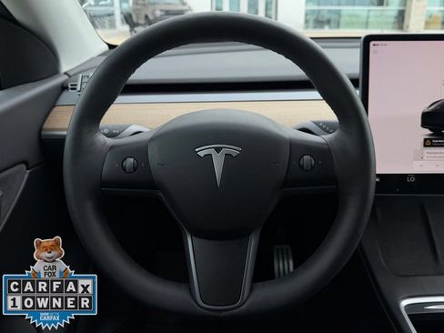 Used 2022 Tesla Model Y Performance AWD/4WD image 10