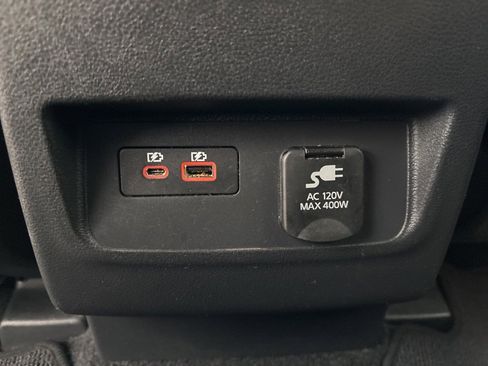 Used 2023 Nissan Frontier PRO-4X w/ Pro-4X Premium Package image 9