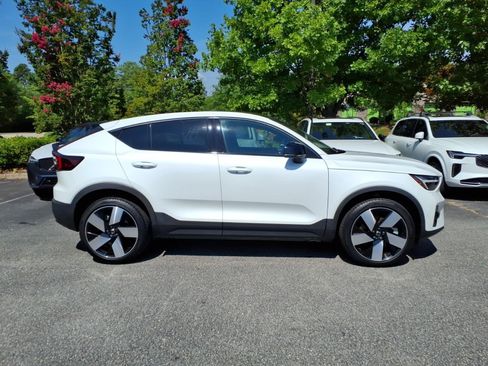 Used 2023 Volvo C40 P8 Recharge Ultimate w/ Protection Package Premier AWD/4WD image 2