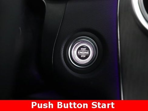 Used 2021 Mercedes-Benz GLC 300 4MATIC image 24