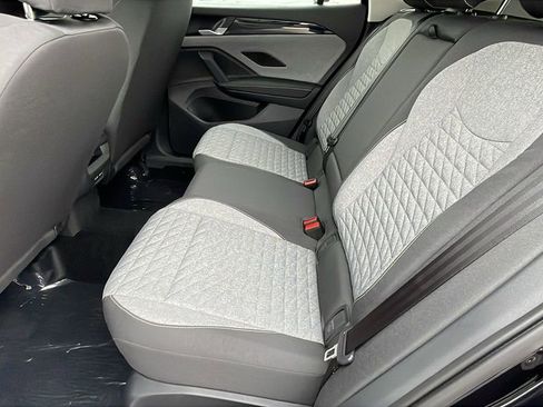 Certified 2025 Volkswagen Tiguan S FWD image 16