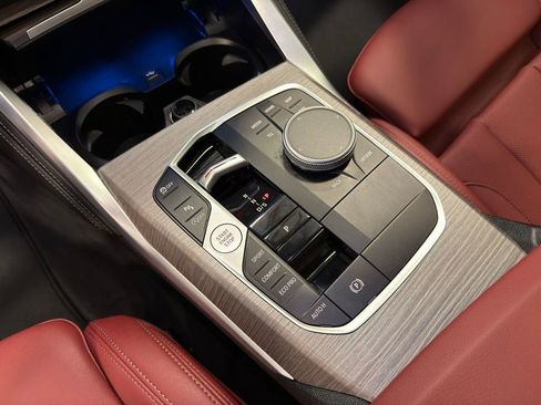 Used 2025 BMW 430i Coupe w/ M Sport Package image 23