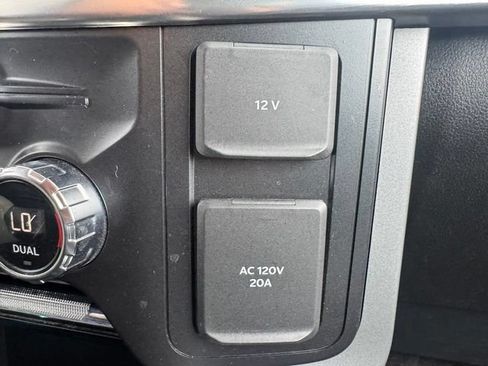 Used 2021 Ford F150 Lariat w/ Equipment Group 502A High AWD/4WD image 31