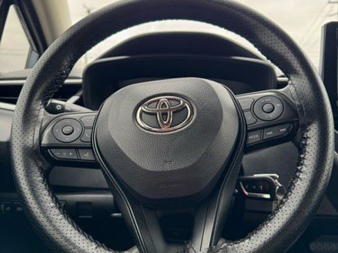 Used 2022 Toyota Corolla LE image 17