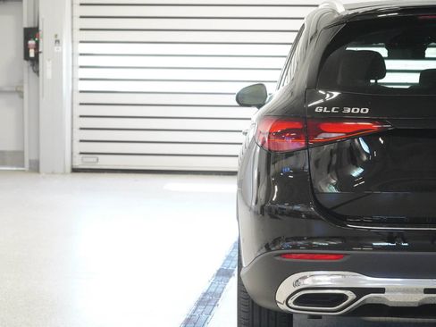 Certified 2026 Mercedes-Benz GLC 300 4MATIC image 9