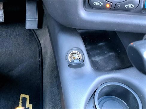 Used 2004 Chevrolet Monte Carlo SS w/ Preferred Equipment Group FWD image 15