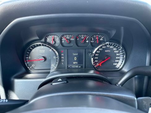 Used 2018 Chevrolet Silverado 1500 W/T w/ WT Convenience Package AWD/4WD image 2