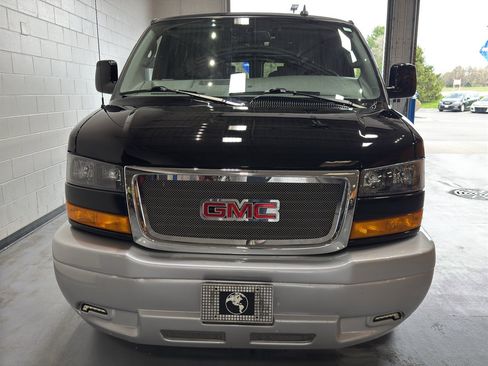 Used 2023 GMC Savana 2500 image 8