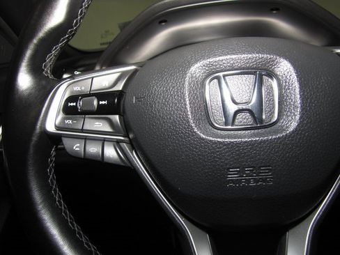 Used 2021 Honda Accord Sport image 5