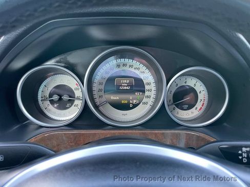 Used 2014 Mercedes-Benz E 350 Sedan image 21