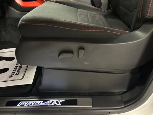 Used 2023 Nissan Frontier PRO-4X w/ Pro Convenience Package AWD/4WD image 11