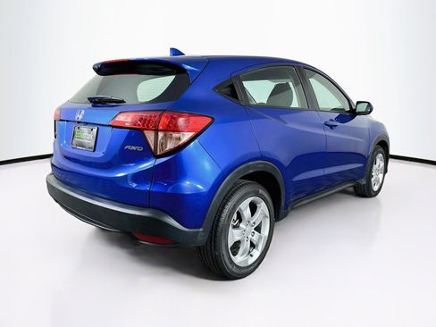 Used 2018 Honda HR-V LX image 9