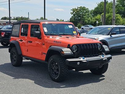 Used 2023 Jeep Wrangler Unlimited w/ 8.4" Radio Group