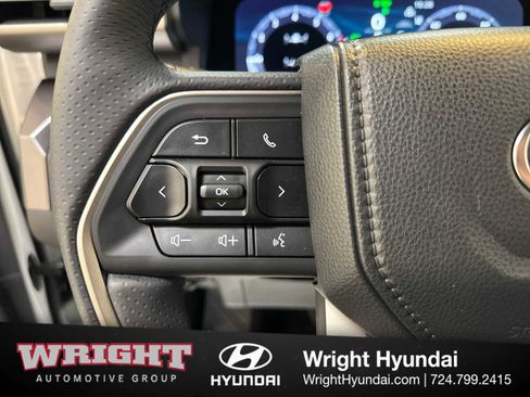 Used 2025 Toyota 4Runner TRD Off-Road image 22