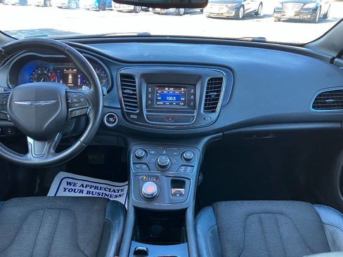 Used 2015 Chrysler 200 S w/ Comfort Group image 17