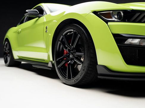 Used 2020 Ford Mustang Shelby GT500 w/ Technology Package image 79