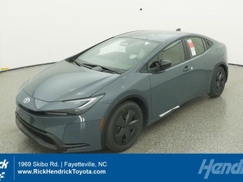 New 2026 Toyota Prius LE image 1