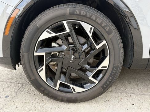 Used 2024 Kia Sportage SX FWD image 9