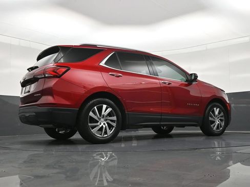 Used 2024 Chevrolet Equinox Premier FWD image 32