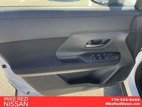 New 2026 Nissan Kicks S image 11