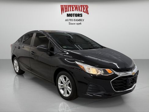 Used 2019 Chevrolet Cruze LS w/ LS Convenience Package FWD image 5