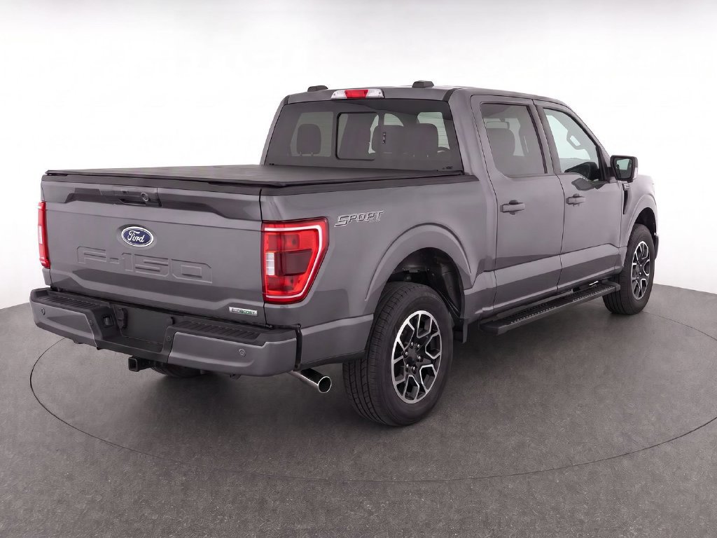Used 2022 Ford F150 XLT w/ Equipment Group 302A High RWD image 3