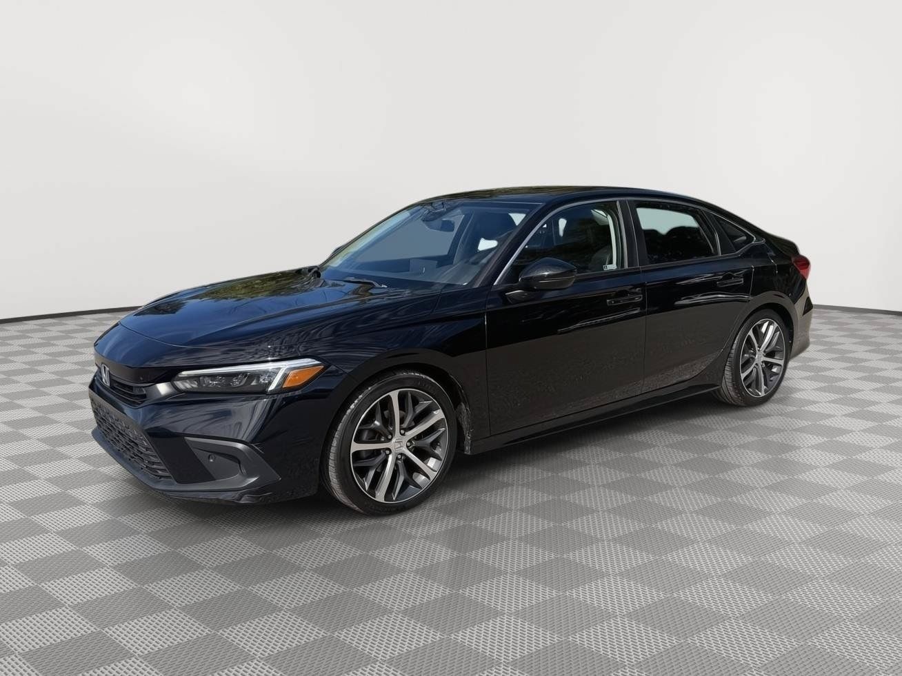 Used 2022 Honda Civic Touring image 3