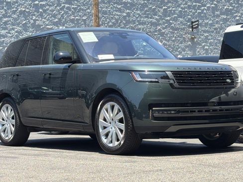Used 2023 Land Rover Range Rover SE AWD/4WD image 7