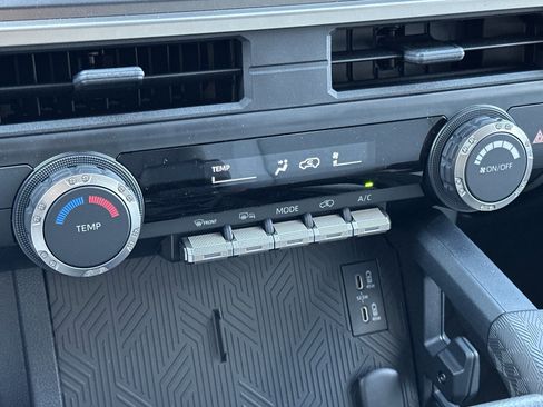 Certified 2026 Toyota 4Runner SR5 AWD/4WD image 19