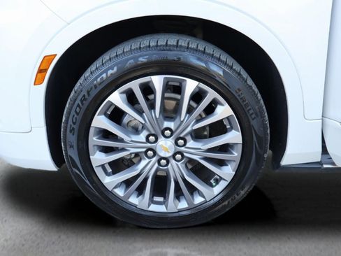 Used 2020 Chevrolet Blazer Premier w/ Driver Confidence II Package image 9