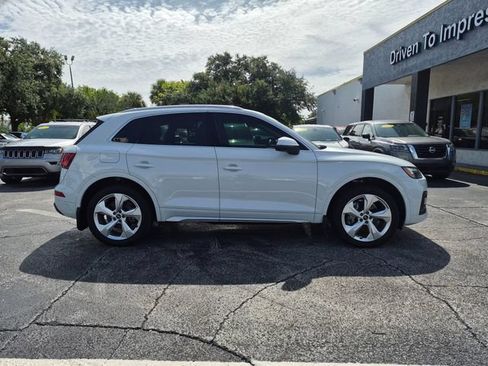 Used 2021 Audi Q5 2.0T Premium Plus w/ Premium Plus Package AWD/4WD image 4
