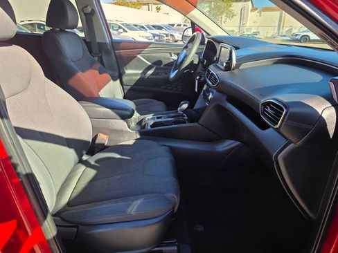 Used 2020 Hyundai Santa Fe SE image 10