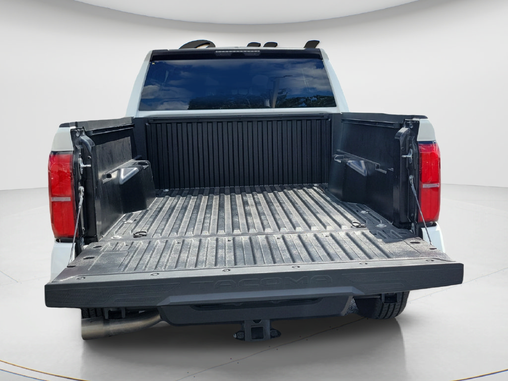 Used 2024 Toyota Tacoma SR5 RWD image 9