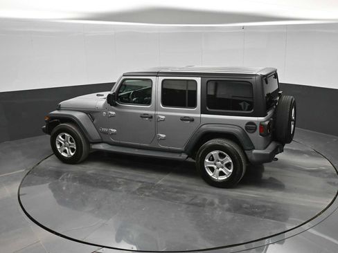 Used 2018 Jeep Wrangler Unlimited Sport S AWD/4WD image 27