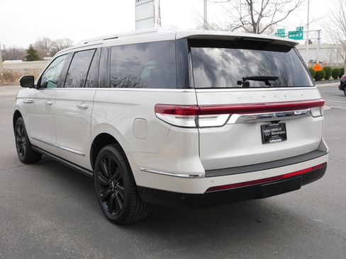 Used 2022 Lincoln Navigator L Reserve w/ Equipment Group 201A image 5