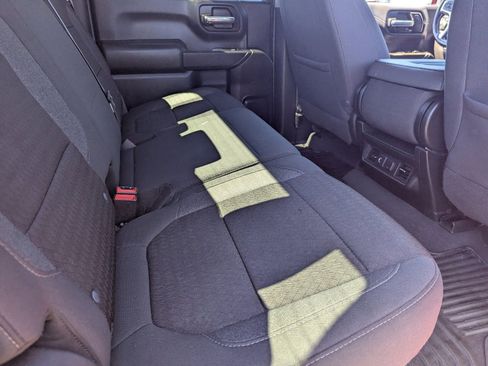 Used 2022 Chevrolet Silverado 1500 LT image 14