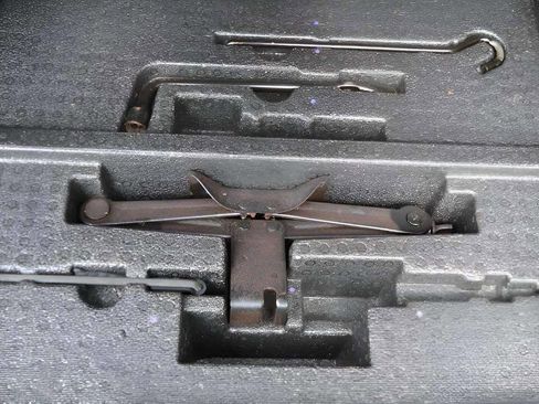 Used 2017 Subaru Outback 2.5i Limited image 27