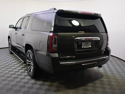 Used 2019 GMC Yukon XL Denali w/ Denali Ultimate Package image 4