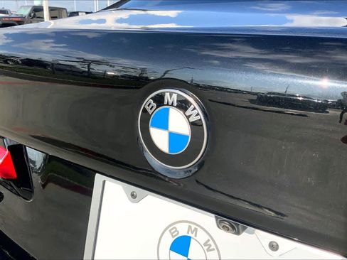 Used 2022 BMW 540i w/ Executive Package image 30