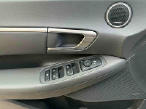 Used 2022 Hyundai Sonata SEL Plus image 12