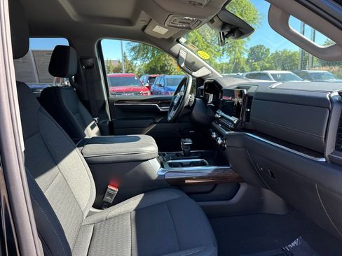 Used 2024 GMC Sierra 1500 Elevation w/ Preferred Package AWD/4WD image 46