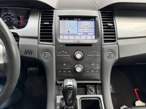 Used 2018 Ford Taurus SEL w/ Equipment Group 201A image 27