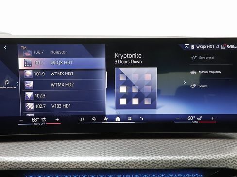 Certified 2025 BMW 330i xDrive Sedan w/ M Sport Package image 10