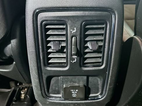 Used 2021 Jeep Grand Cherokee Laredo X image 25